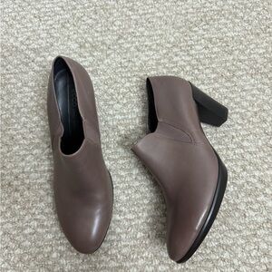 Ecco women’s black brown gray ankle boots sz 9